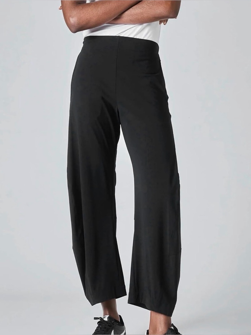 NWT barrel leg trousers